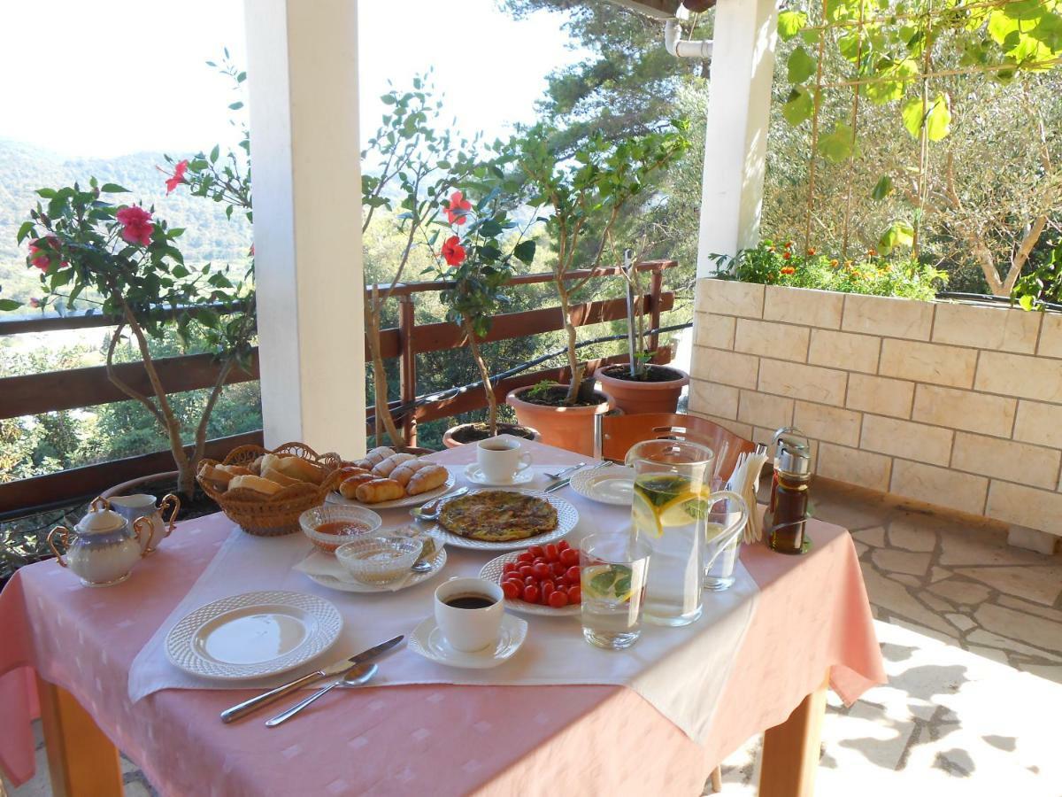 Bed & Breakfast Susovic Bed & Breakfast Lastovo Eksteriør bilde